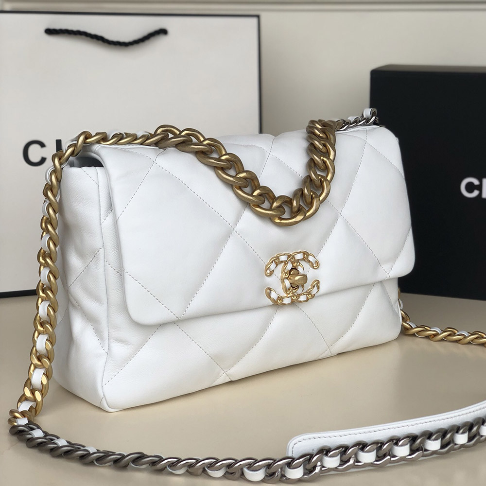 CHANEL 19 Flap Bag Clain Handbag AS1160