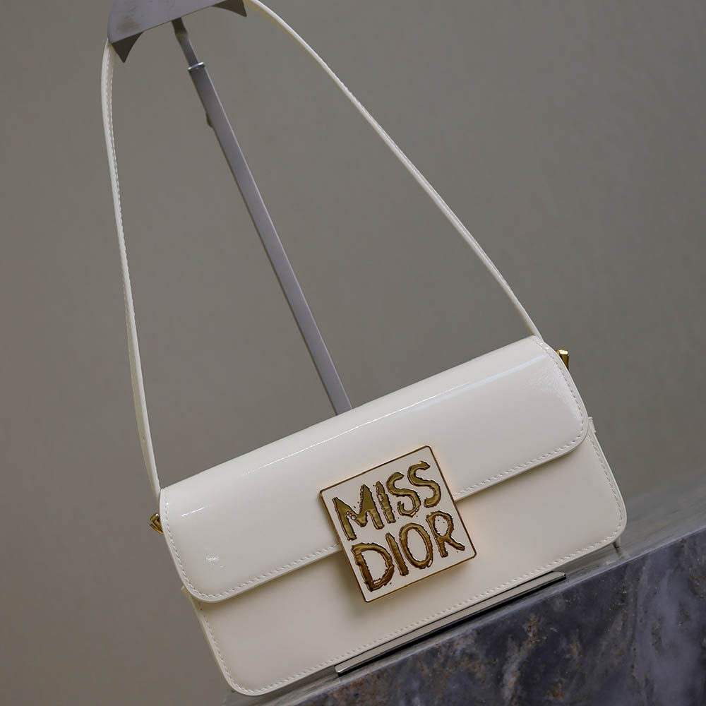 Miss Dior Flap Bag Black Patent Calfskin M2610