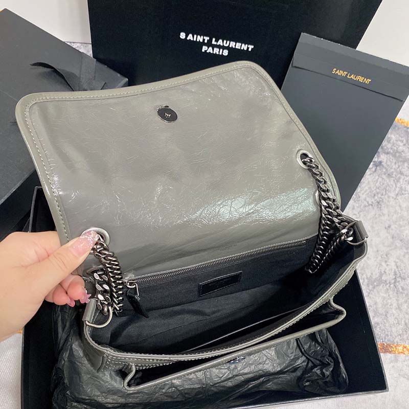 Saint Laurent Medium Niki Chain YSL Shoulder Bag 633158