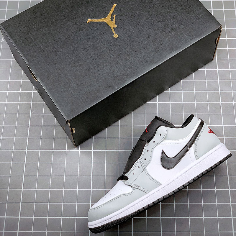 Nike Air Jordan 1 Low AJ1 Sneakers Smoky Gray 553558-030